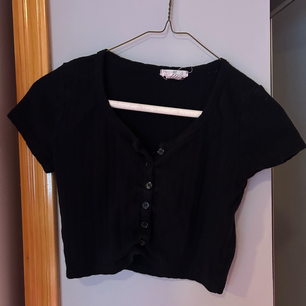 Garage Black Buttoned Crop Blouse Short Sleeve